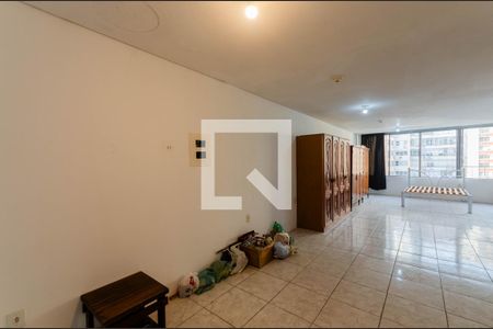 Quarto/Sala de kitnet/studio à venda com 1 quarto, 90m² em Centro Histórico, Porto Alegre