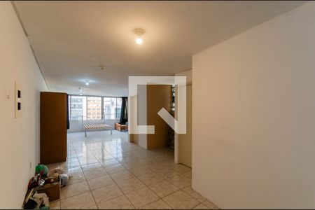 Quarto/Sala de kitnet/studio para alugar com 1 quarto, 90m² em Centro Histórico, Porto Alegre