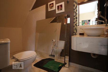 Casa à venda com 250m², 3 quartos e 4 vagas Casa à venda com 250m², 3 quartos e 4 vagasBanheiro