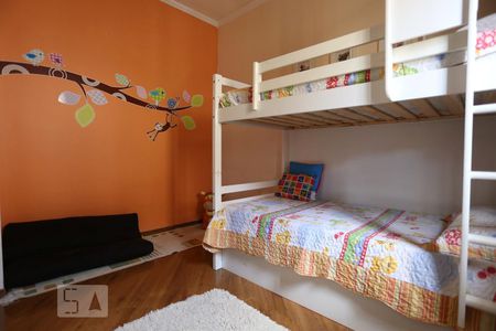 Quarto 01 de casa à venda com 3 quartos, 250m² em Vila Yara, Osasco