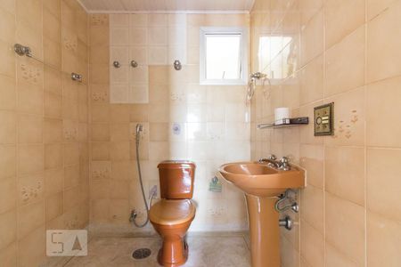 Banheiro de apartamento para alugar com 3 quartos, 79m² em Santa Teresinha, São Paulo