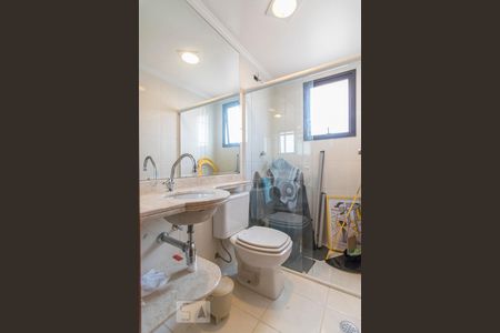 Banheiro de apartamento à venda com 3 quartos, 106m² em Vila Gilda, Santo André