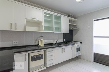 Apartamento à venda com 106m², 3 quartos e 2 vagasCozinha