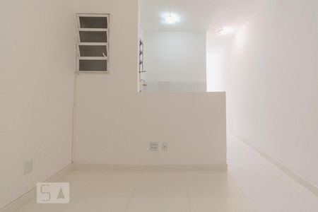 Sala de kitnet/studio para alugar com 1 quarto, 32m² em Flamengo, Rio de Janeiro