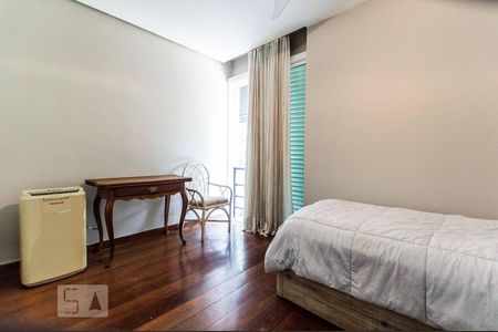 Suíte 2 de casa de condomínio para alugar com 3 quartos, 440m² em Alphaville, Barueri