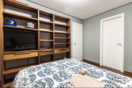 Suíte de casa de condomínio para alugar com 3 quartos, 440m² em Alphaville, Barueri