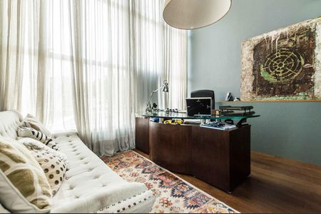 Escritório de casa de condomínio para alugar com 3 quartos, 440m² em Alphaville, Barueri