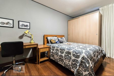 Suíte de casa de condomínio para alugar com 3 quartos, 440m² em Alphaville, Barueri