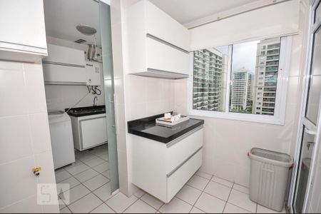 Apartamento para alugar com 113m², 3 quartos e 2 vagas Apartamento para alugar com 113m², 3 quartos e 2 vagasCozinha