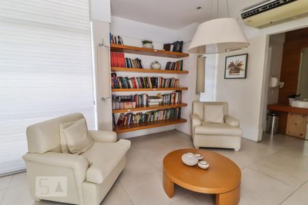 Apartamento para alugar com 113m², 3 quartos e 2 vagas Apartamento para alugar com 113m², 3 quartos e 2 vagasBiblioteca