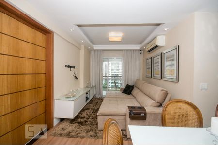 Sala de apartamento para alugar com 3 quartos, 113m² em Jacarepaguá, Rio de Janeiro