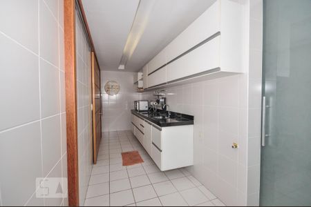 Apartamento para alugar com 113m², 3 quartos e 2 vagas Apartamento para alugar com 113m², 3 quartos e 2 vagasCozinha