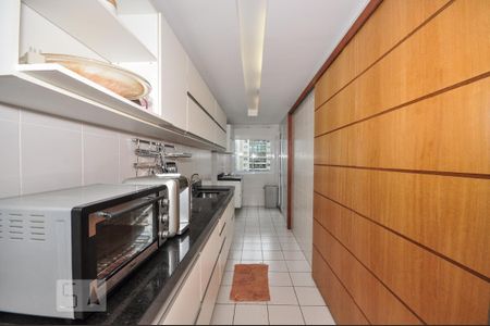Apartamento para alugar com 113m², 3 quartos e 2 vagas Apartamento para alugar com 113m², 3 quartos e 2 vagasCozinha