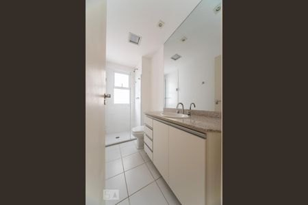 Apartamento para alugar com 123m², 3 quartos e 2 vagasBanheiro