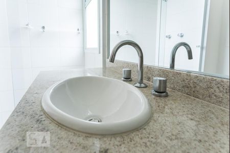 Apartamento para alugar com 123m², 3 quartos e 2 vagasBanheiro da Suíte