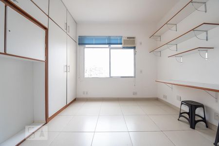 Quarto de kitnet/studio para alugar com 1 quarto, 33m² em Centro, Rio de Janeiro