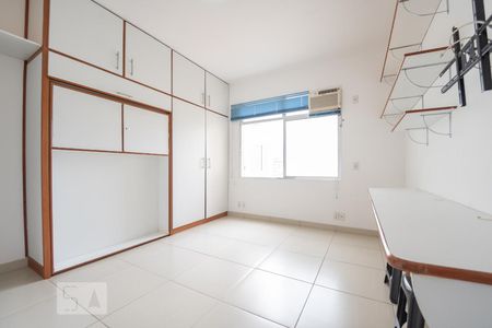 Quarto de kitnet/studio para alugar com 1 quarto, 33m² em Centro, Rio de Janeiro