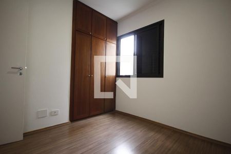 Apartamento para alugar com 77m², 3 quartos e 2 vagasQuarto 2