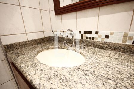 Apartamento para alugar com 77m², 3 quartos e 2 vagasBanheiro