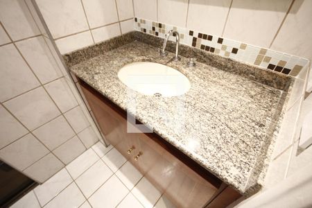 Apartamento para alugar com 77m², 3 quartos e 2 vagasBanheiro