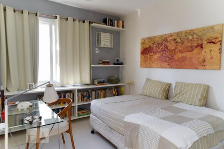 Apartamento à venda com 111m², 3 quartos e 1 vagaQuarto 2