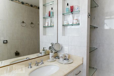 Apartamento à venda com 111m², 3 quartos e 1 vagaBanheiro Suíte