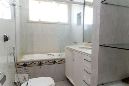 Apartamento à venda com 111m², 3 quartos e 1 vagaBanheiro Suíte