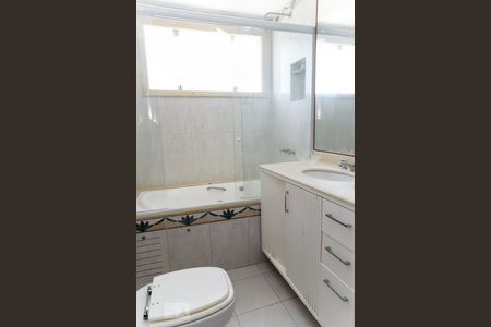 Apartamento à venda com 111m², 3 quartos e 1 vagaBanheiro Suíte