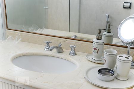 Apartamento à venda com 111m², 3 quartos e 1 vagaBanheiro Suíte