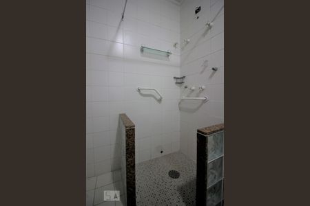 Casa para alugar com 647m², 5 quartos e 4 vagasBanheiro da suíte 3