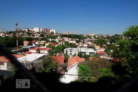 Casa para alugar com 647m², 5 quartos e 4 vagasVista da suíte 1