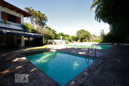 Casa para alugar com 647m², 5 quartos e 4 vagasPiscinas