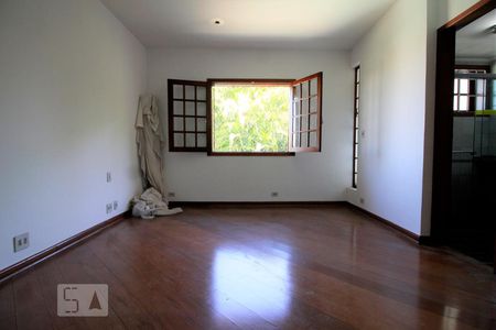 Casa para alugar com 647m², 5 quartos e 4 vagasSuíte 2