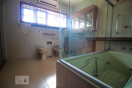 Casa para alugar com 647m², 5 quartos e 4 vagasBanheiro da suíte 4