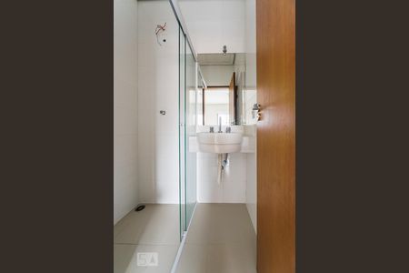 Casa à venda com 78m², 3 quartos e 2 vagasBanheiro da Suíte