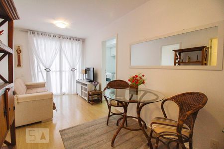 Sala de apartamento para alugar com 1 quarto, 42m² em Vila Pompéia, São Paulo