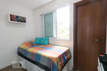 Casa à venda com 161m², 4 quartos e 5 vagasSuíte 2