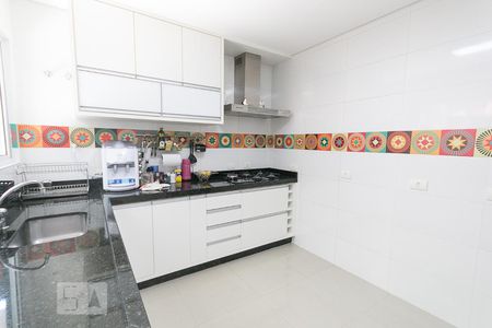Casa à venda com 161m², 4 quartos e 5 vagasCozinha 