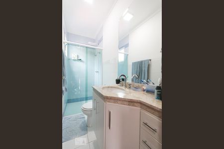 Casa à venda com 161m², 4 quartos e 5 vagasBanheiro da suíte 2