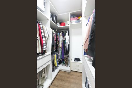 Closet  de casa à venda com 4 quartos, 161m² em Saúde, São Paulo