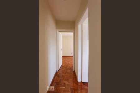 Corredor de apartamento para alugar com 2 quartos, 86m² em Cerqueira César, São Paulo
