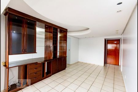 Sala de apartamento para alugar com 3 quartos, 95m² em Setor Bueno, Goiânia