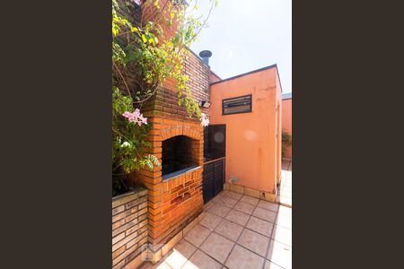 Casa para alugar com 400m², 4 quartos e 4 vagasQuintal com churrasqueira