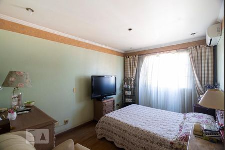 Casa para alugar com 400m², 4 quartos e 4 vagasQuarto 1 - Suíte