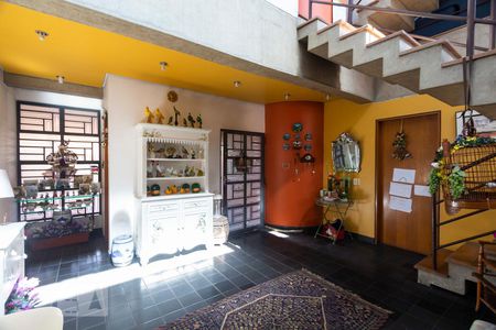 Hall de entrada de casa para alugar com 4 quartos, 400m² em Vila Mariana, São Paulo