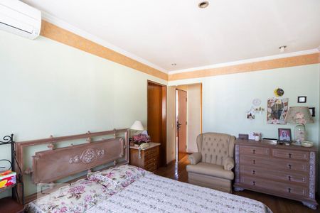 Casa para alugar com 400m², 4 quartos e 4 vagasQuarto 1 - Suíte