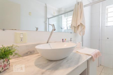 Banheiro de apartamento para alugar com 1 quarto, 50m² em Centro, Campinas