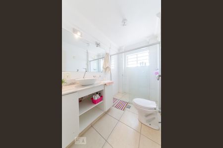 Banheiro de apartamento para alugar com 1 quarto, 50m² em Centro, Campinas