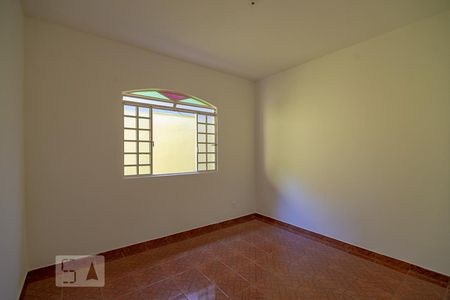 fotode Casa com 2 quartos, 70m² Sagrada Família