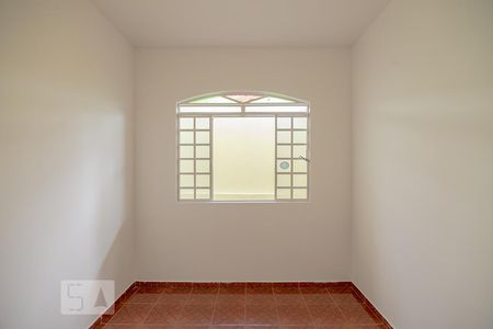 Casa para alugar com 2 quartos, 70m² em Sagrada Família, Belo Horizonte